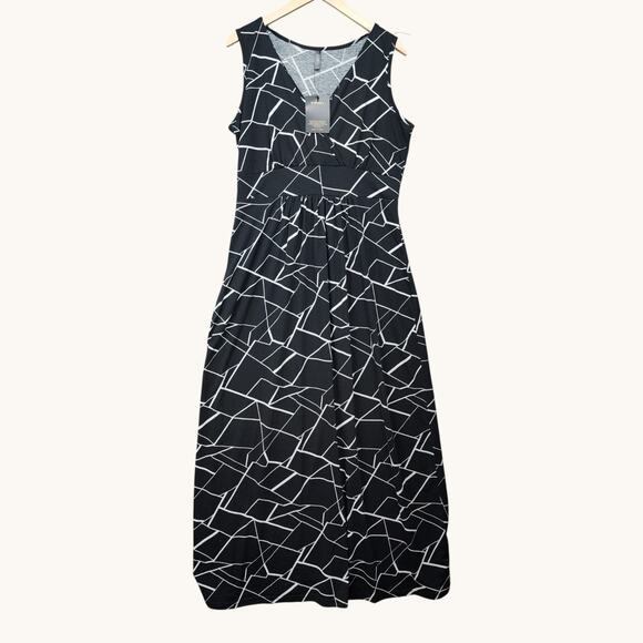 NWT Woosea Women’s XL Maxi Dress Black Geometric Sleeveless Crossover Neckline - Picture 3 of 11